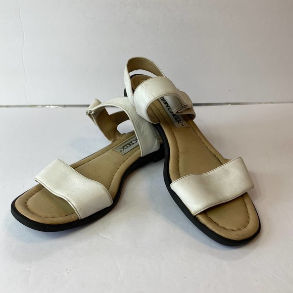 Cabin Creek White Sandals Size 7 - Picture 1 of 12
